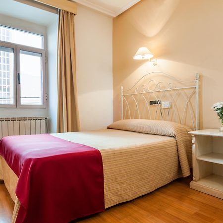 Hotel Victoria Linares  Exteriér fotografie